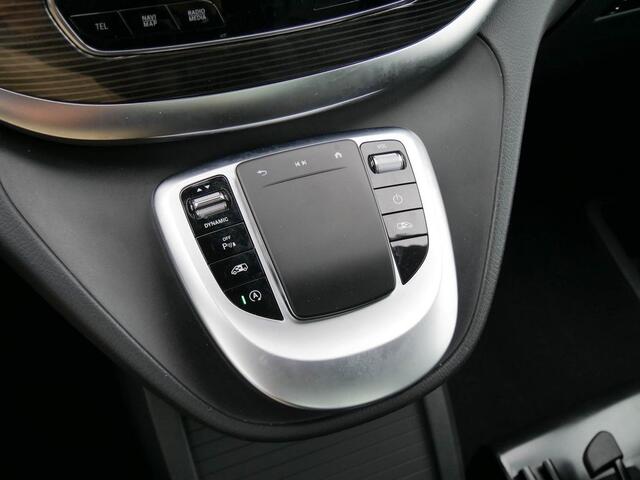 Mercedes-Benz V-KLASSE 250d Lang Avantgarde Grijs Kenteken Panoramadak Leder Trekhaak Burmester 360 Camera 18 Inch