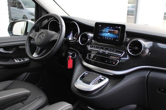 Mercedes-Benz V-KLASSE 250d / BPM VRIJ / Lang / DC / Panorama / 2x Schuifdeur / MBUX (apple carplay) / Camera / NIEUWSTAAT
