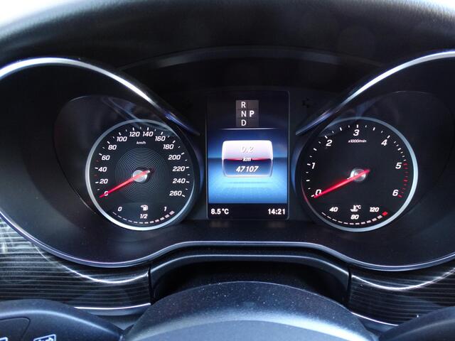 Mercedes-Benz V-KLASSE 300d Extra Lang Avantgarde Edition | prijs excl. BTW / excl. BPM ( ¤ 19.211,- ) | 8-persoons | Elektrische zijschuifdeuren