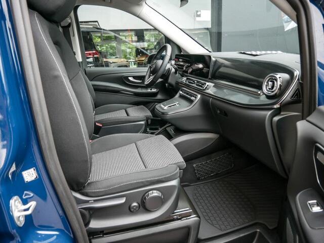 Mercedes-Benz V-KLASSE 220d L2 Nieuw Model Widescreen Cockpit Distronic Trekhaak LED Camera