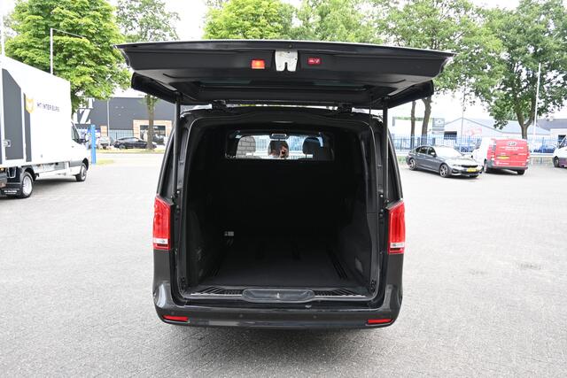 Mercedes-Benz V-KLASSE 300d Extra Lang DC Avantgarde Edition AMG met Night pakket, Distronic, Alarm kl. 3