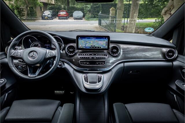 Mercedes-Benz V-KLASSE 300d Extra Lang L3 DC AMG LIne Luchtvering Burmester Elektrische Deuren Stoelventilatie