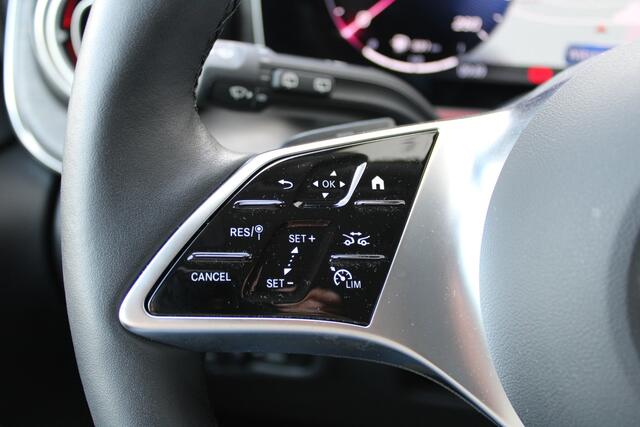 Mercedes-Benz V-KLASSE 220d / Lang / DC / New Model / 2x Elec Schuifdeur / Night Pakket / Camera / NIEUWSTAAT