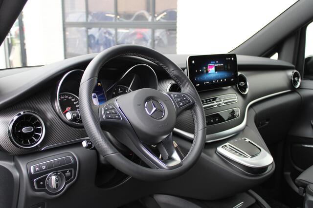 Mercedes-Benz V-KLASSE 300d / DC / AMG / Panorama / 4.000km!! / 2x Elec Schuifdeur / Burmester / 360 Camera / Vol Opties / NIEUWSTAAT