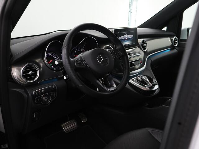 Mercedes-Benz V-KLASSE 250d 4-MATIC | L2 Lang | AMG | ¤48.650,- INCL BTW | 6-persoons | Tafelpakket | Distronic Plus | Burmester Sound | Stoelverwarming/koeling |
