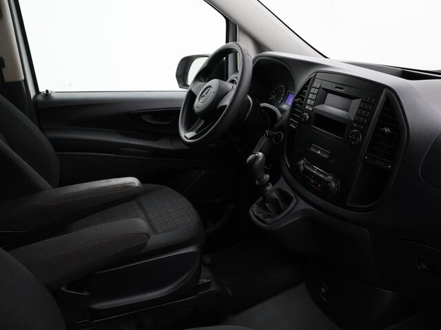Mercedes-Benz VITO 111 CDI LANG BESTELAUTO VAN HET JAAR EDITIE + TREKHAAK / CRUISE / SIDEBARS