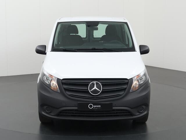 Mercedes-Benz VITO eVito Bestelwagen 66 kWh L2 | Stoelverwarming | Navigatie | Parkeercamera | Cruise Control