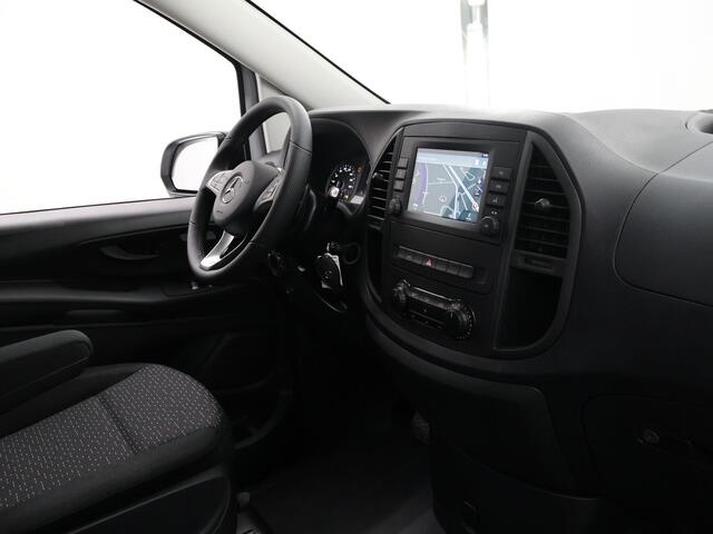 Mercedes-Benz VITO eVito Bestelwagen 66 kWh L2 | Stoelverwarming | Navigatie | Parkeercamera | Cruise Control
