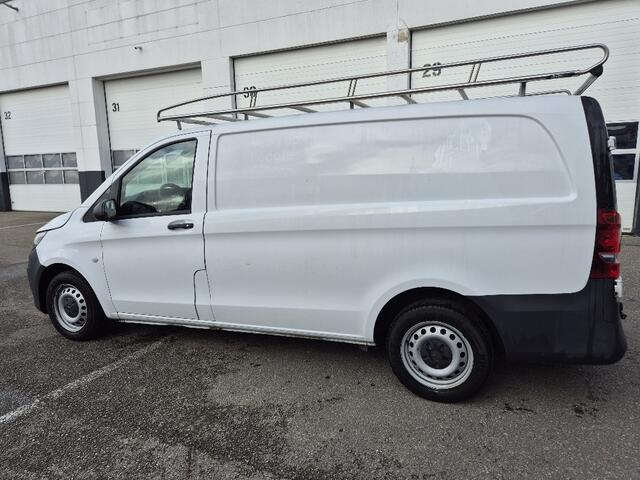 Mercedes-Benz VITO 110 CDI Lang navi trekhaak imperiaal voorbumper, airbags stuk normaal rijdbaar