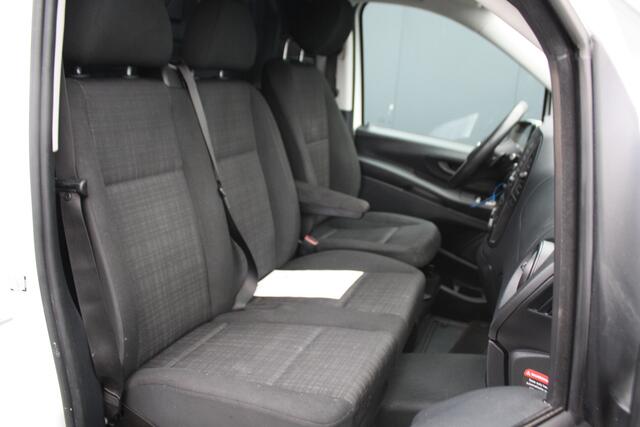 Mercedes-Benz VITO 114 CDI Lang - NAVIGATIE - CAMERA - TREKHAAK - IMPERIAAL - PDC