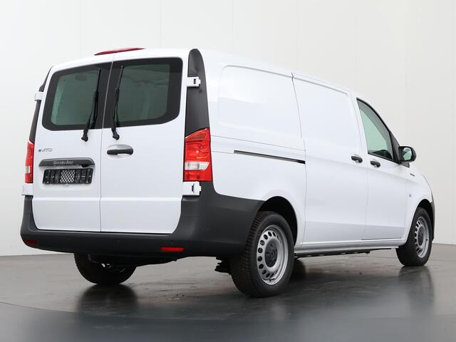 Mercedes-Benz VITO eVito Bestelwagen 66 kWh L2 | Navigatie | Parkeercamera | Stoelverwarming | Cruise control