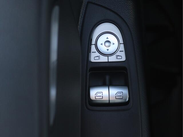 Mercedes-Benz VITO eVito 112 L2 66 kWh