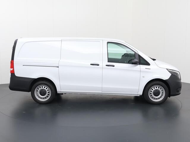 Mercedes-Benz VITO eVito Lang 66 kWh | Stoelverwarming | Navigatie | Parkeercamera | Airco
