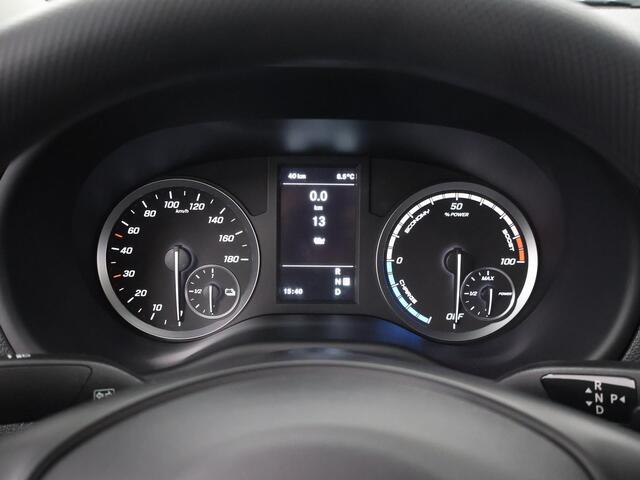 Mercedes-Benz VITO eVito Lang 66 kWh | Stoelverwarming | Navigatie | Achteruitrijcamera | Airco | LED Koplampen | Cruise Control |