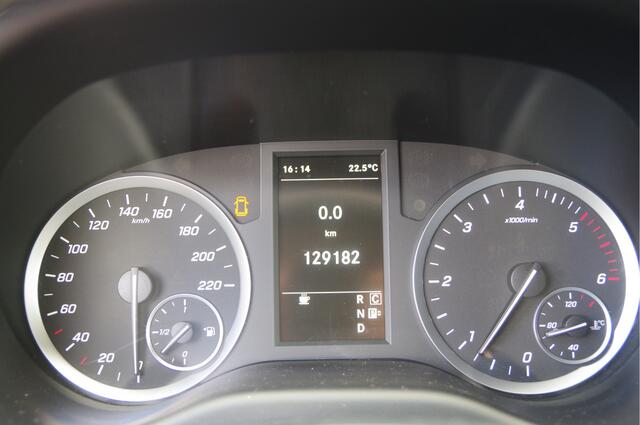 Mercedes-Benz VITO 119 CDI L2 AUT, LED, TREKHAAK, CAMERA, CLIMA, NAVI, CRUISE, PARKEERSENSOREN, NL AUTO, NAP