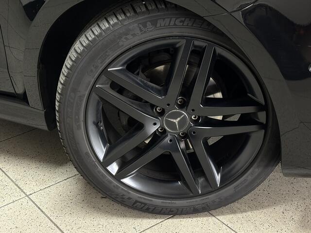 Mercedes-Benz VITO 114 CDI Lang DC Comfort/ AMG-Line/ Trekhaak/ Dubbele Schuifdeur/ Automaat/ Leder/ LED Koplampen/ Apple + Android/ DAB+/ Camera/ 19'' LMV/ Stoelverw./ Navi/ Clima/ Cruise/ PDC V+A/ Extra getint glas.