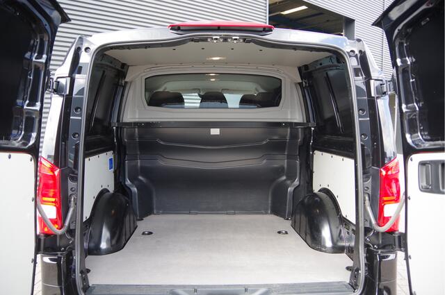Mercedes-Benz VITO 114CDI L2 AUT. DC-5P, LEDER, CAMERA, CRUISE, CLIMA, COMFORT STOELEN, LEDER STUURWIEL, DUBBELE CABINE