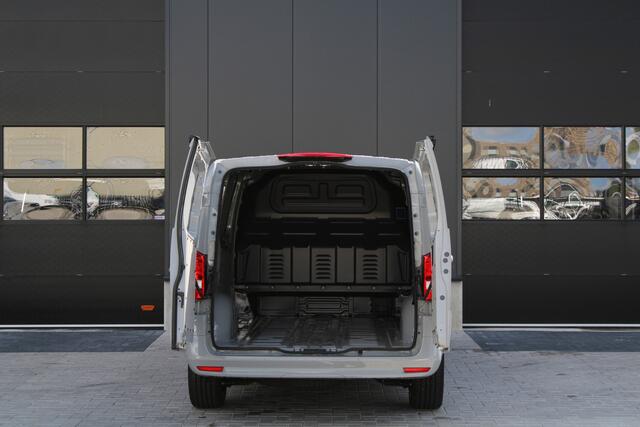 Mercedes-Benz VITO 116 CDI L3 Pro XXL 164pk - Multi Beam LED - Leder - Dodehoek - Side Bars - Night Pack - Carplay - Rijklaar