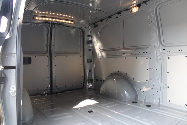 Mercedes-Benz VITO 116 CDI L3 Pro XXL 164pk - Multi Beam LED - Leder - Dodehoek - Side Bars - Night Pack - Carplay - Rijklaar