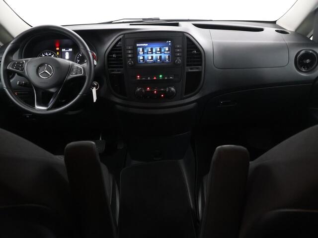Mercedes-Benz VITO 119 CDI Aut. | 4X4 | Lang L2 | Dubbele Cabine | Schuifdeur L+R | LM Velgen | 5-zits | Airco | Navigatie | Stoelverwarming | Cruise Control | Parkeerpakket | Certified
