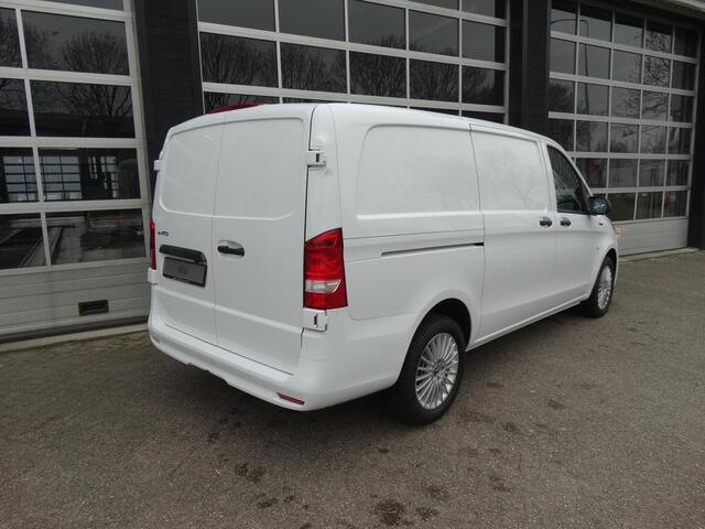 Mercedes-Benz VITO eVito 112 L2 60 kWh Mercedes-Benz eVito eVito 112 L2 66 kWh
