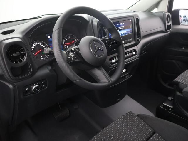 Mercedes-Benz VITO 114 CDI GB L2 PRO | Trekgewicht 2500 kg | Achteruitrijcamera | Climate Control | Voorstoelen Verlengbaar |