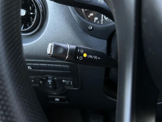 Mercedes-Benz VITO 110 CDI 102 PK RWD / L2H1 / 1e EIGENAAR / TREKHAAK / 50.667 KM !! / AIRCO / CRUISE / BLUETOOTH