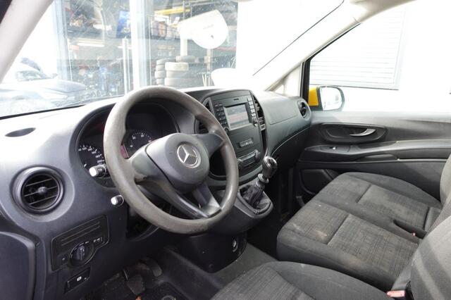 Mercedes-Benz VITO 111 CDI LANG L3 Zwart