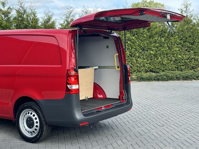 Mercedes-Benz VITO eVito 66 kWh 116 PK BPM VRIJ / 14.706 KM !! / L2H1 / AUTOMAAT / ACHTERKLEP / AIRCO / CRUISE / NAVI / CARPLAY / STOELVERWARMING / 3-ZITS / PDC