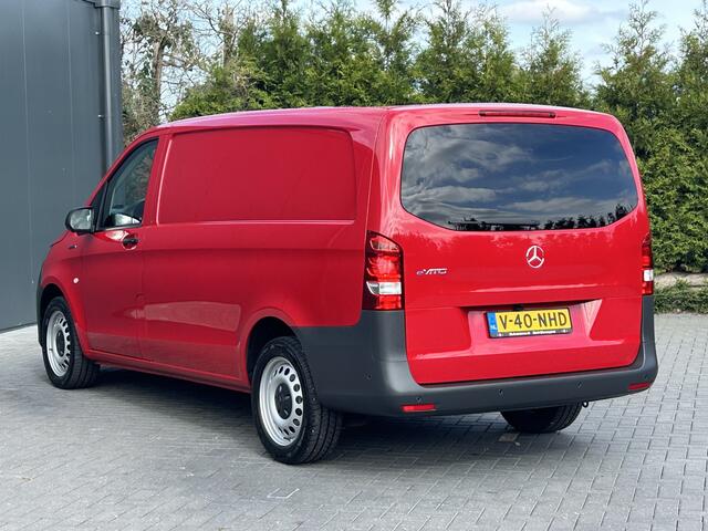 Mercedes-Benz VITO eVito 66 kWh 116 PK BPM VRIJ / 14.706 KM !! / L2H1 / AUTOMAAT / ACHTERKLEP / AIRCO / CRUISE / NAVI / CARPLAY / STOELVERWARMING / 3-ZITS / PDC