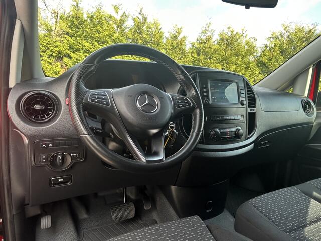 Mercedes-Benz VITO eVito 66 kWh 116 PK BPM VRIJ / 14.706 KM !! / L2H1 / AUTOMAAT / ACHTERKLEP / AIRCO / CRUISE / NAVI / CARPLAY / STOELVERWARMING / 3-ZITS / PDC