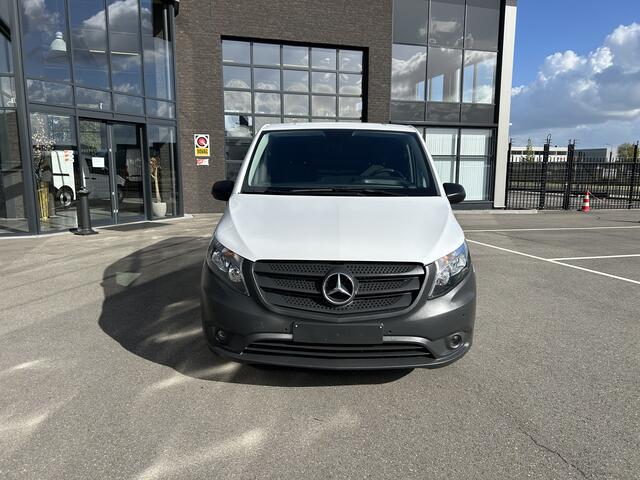 Mercedes-Benz VITO 114 CDI Lang / 9G-TRONIC / Trekhaak / Camera / Parkeersensoren / Navigatie / Cruise control / Airco / Achterdeuren