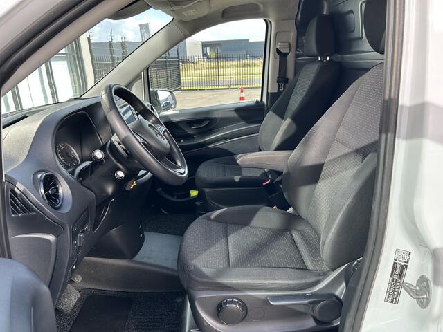 Mercedes-Benz VITO 114 CDI Lang / 9G-TRONIC / Trekhaak / Camera / Parkeersensoren / Navigatie / Cruise control / Airco / Achterdeuren