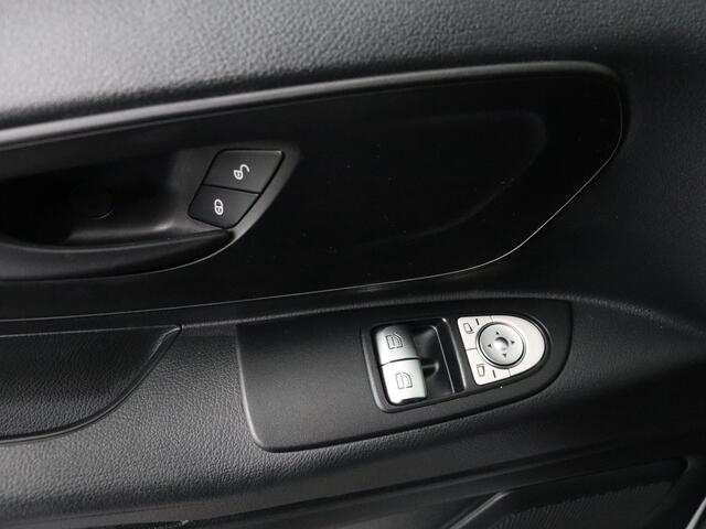 Mercedes-Benz VITO 114CDI 9G-Tronic Automaat Lang | Multimedia | Camera | 3-Persoons | Betimmering | Trekhaak