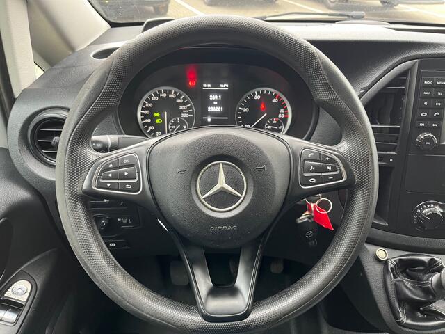 Mercedes-Benz VITO 111 CDI Lang / Business Professional Plus / / Imperial / Towbar / APK-TUV 11-25
