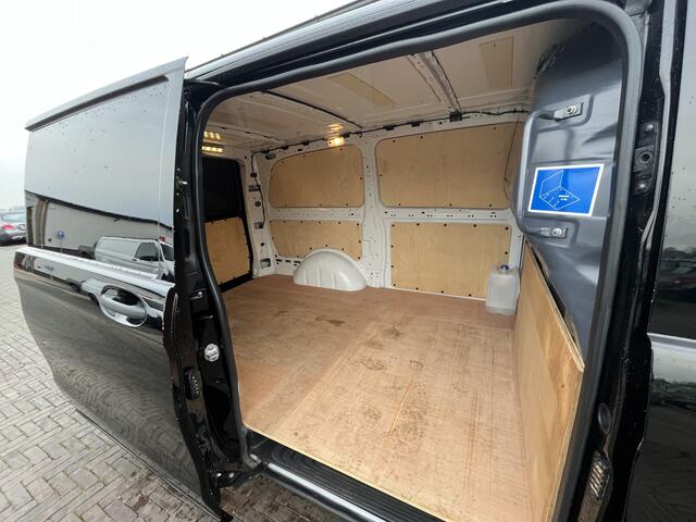 Mercedes-Benz VITO 111 CDI | Achter deuren