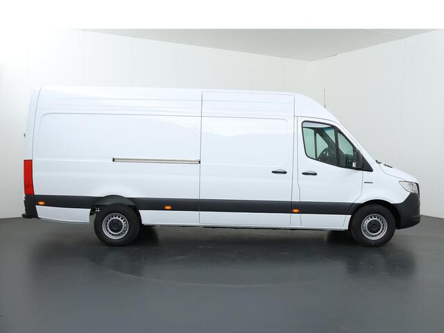 Mercedes-Benz eSprinter 414 L3 H2 PRO 113 kWh 4 ton GVW 4250 kg | 3 zits | Achteruitrijcamera | Trekhaak | Stoelverwarming | Cruise Control | Climate Control |