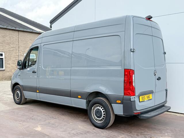 Mercedes-Benz eSprinter 312 L2H2 Elektrisch 41kWh 120pk Climate Control Camera Stoelverwarming