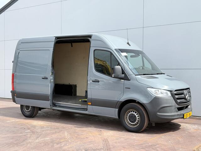 Mercedes-Benz eSprinter 312 L2H2 Elektrisch 41kWh 120pk Climate Control Camera Stoelverwarming