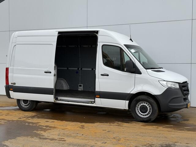 Mercedes-Benz eSprinter eSprinter 312 L2H2 100% Elektrisch 55kWh 168km WLTP 80kw Snelladen Climate Control Camera Stoelverwarming Laadkabel