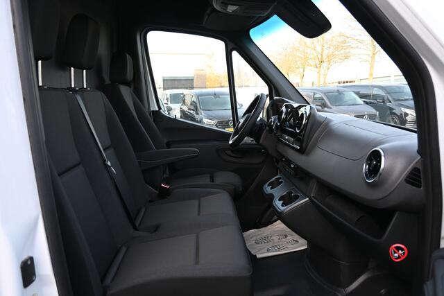 Mercedes-Benz eSprinter 314/414 L3H2 450 km Reikwijdte WLTP Pro 113kWh DC laden 115 kW