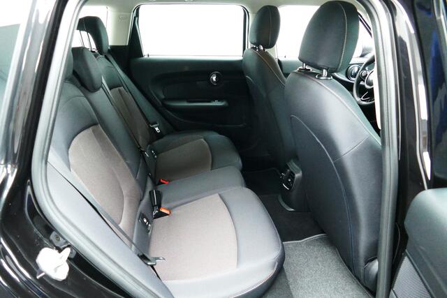 Mini CLUBMAN Mini 1.5 One Business Bj11-2017 67.000km. Navi, Clima, Cruise, 16"LM Velgen