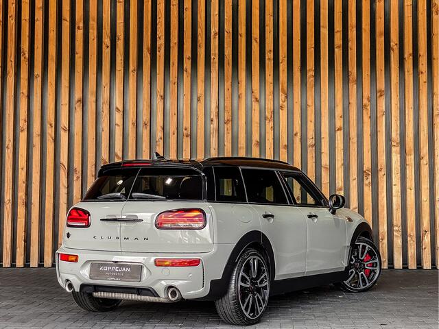 Mini CLUBMAN 2.0 JCW ALL4 306PK Automaat | PANO | SPORTSTOELEN | LEDER | CAMERA | STOELVERWARMING | HEAD-UP |