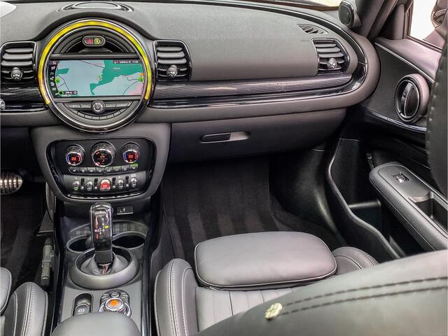 Mini CLUBMAN 2.0 JCW ALL4 306PK Automaat | PANO | SPORTSTOELEN | LEDER | CAMERA | STOELVERWARMING | HEAD-UP |