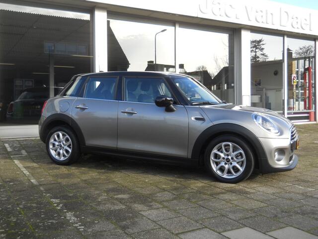 Mini COOPER 81690