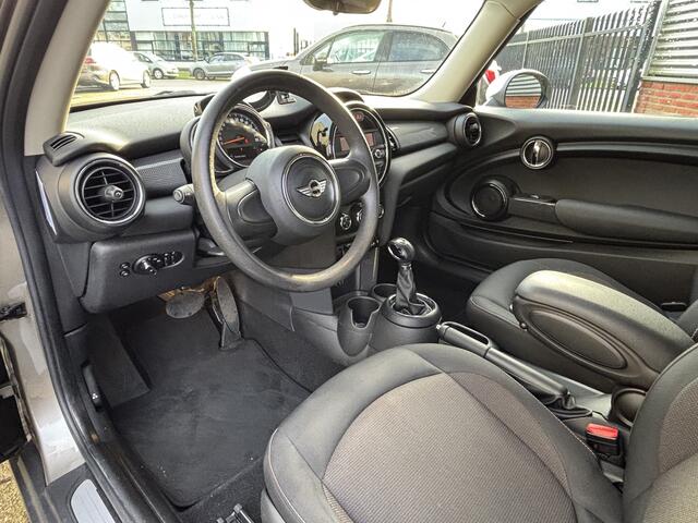 Mini COOPER Mini 1.5 Salt | Automaat | Parkeersensoren |
