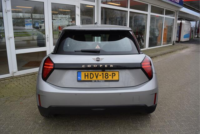 Mini COOPER Mini E Essential XS 40.7 kWh | NIEUW | 17 INCH | Electric | Elektrisch |