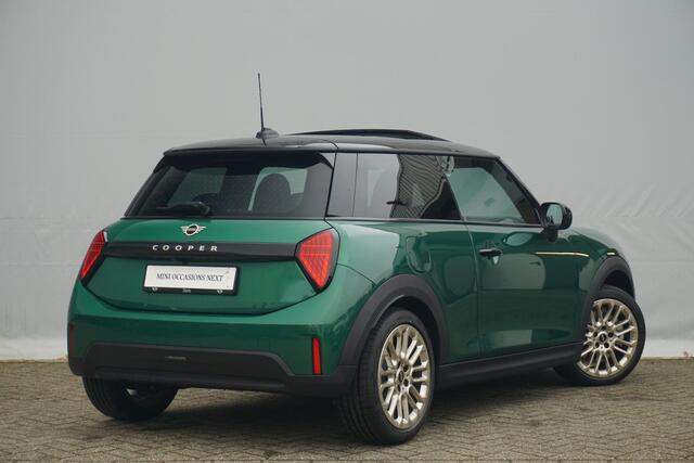 Mini COOPER 3-Deurs C Favoured / Panorama Dak / Stoel en Stuurverwarming