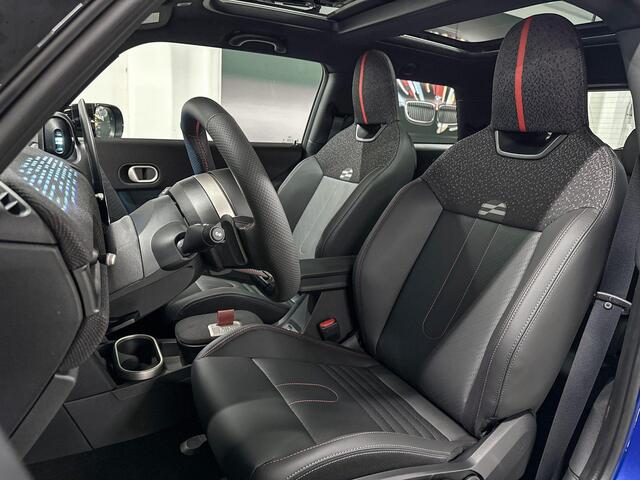 Mini COOPER C | John Cooper Works Uitvoering | Pakket M | 18" John Cooper Works Lap Spoke two-tone