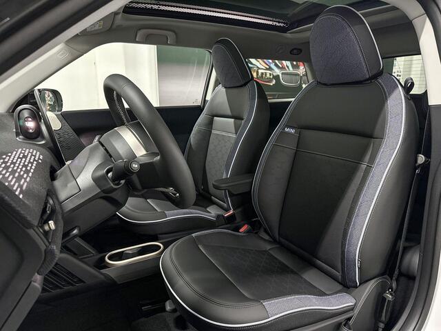 Mini COOPER E | Classic Uitvoering | Pakket L | 17" Parallel Spoke two-tone